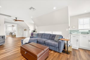 3rd Floor, Living Room