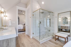 Primary King Bathroom, 3rd Floor