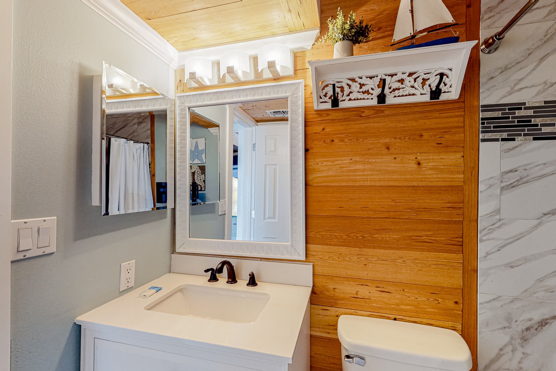 Costa Del Sol A7 Livin it Up 21