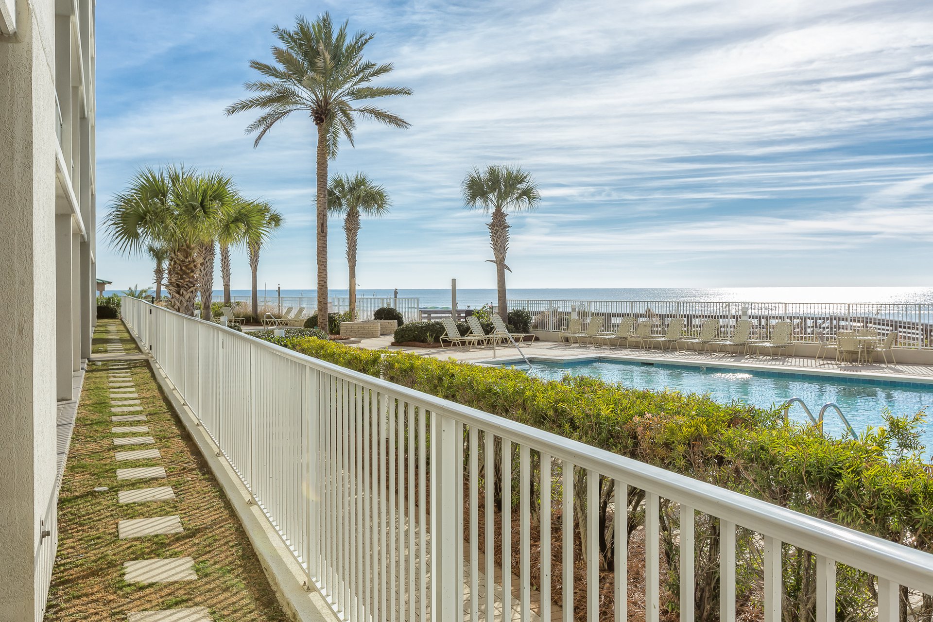 Pelican Pointe 106 3