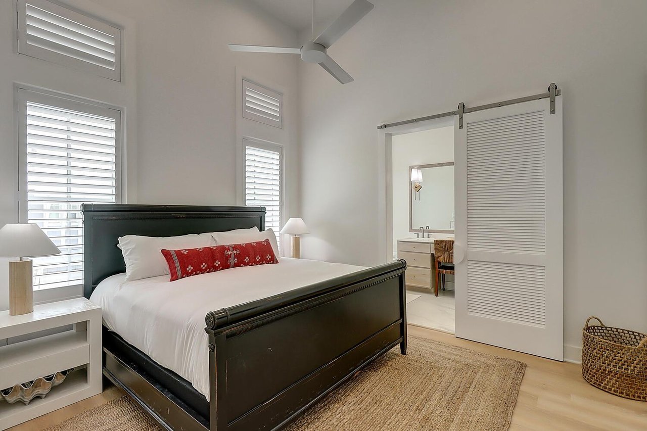 2nd Floor Primary King Suite