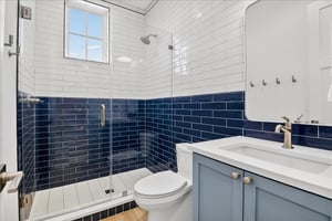 Hall Bathroom, 1st Floor