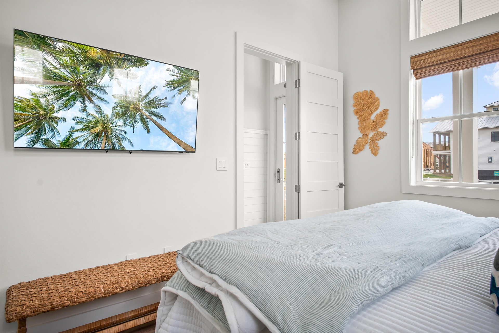 1st Floor, King Bedroom