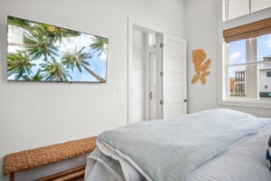 1st Floor, King Bedroom