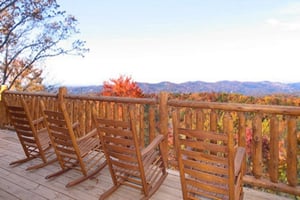 moosemountainlodgeupperleveldeckwithrockingchairs600x400  Copy