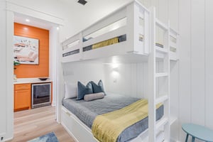 Bunk Room with Shared Bathroom, 1st Floor