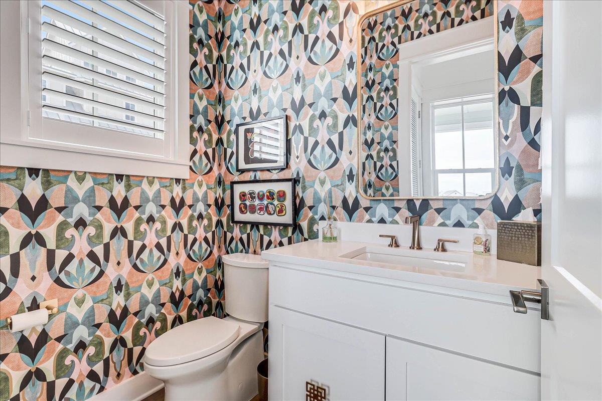 Powder Room, 2nd Floor