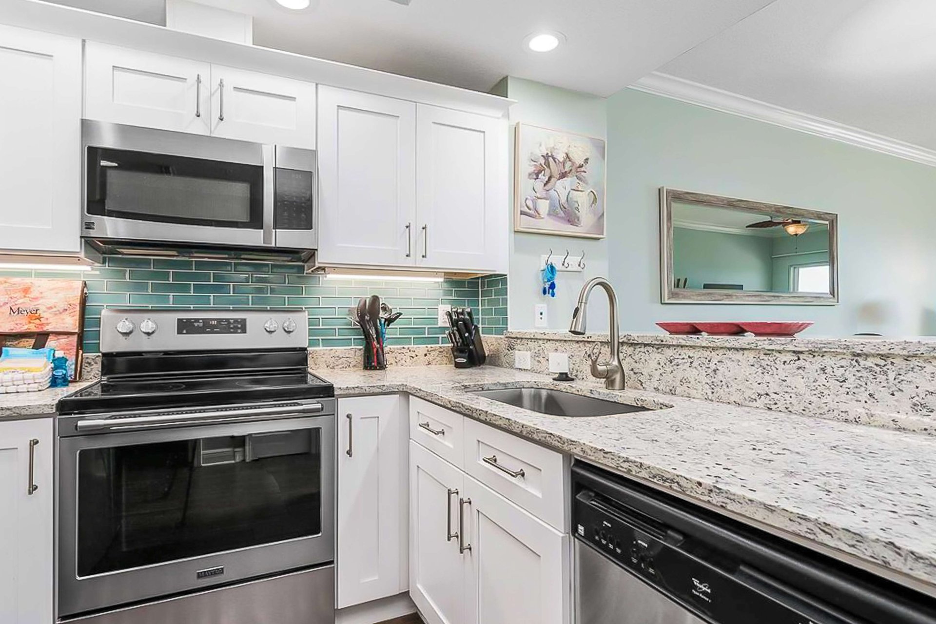 Crystal Shores 604 11