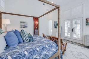 Primary King Bedroom, 2nd Floor