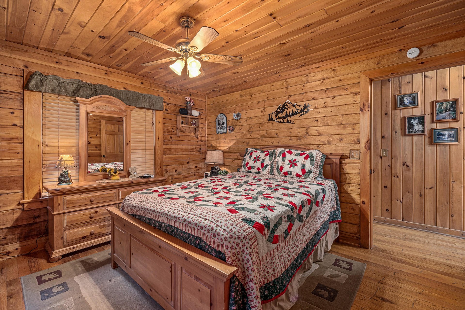 Queen Bedroom