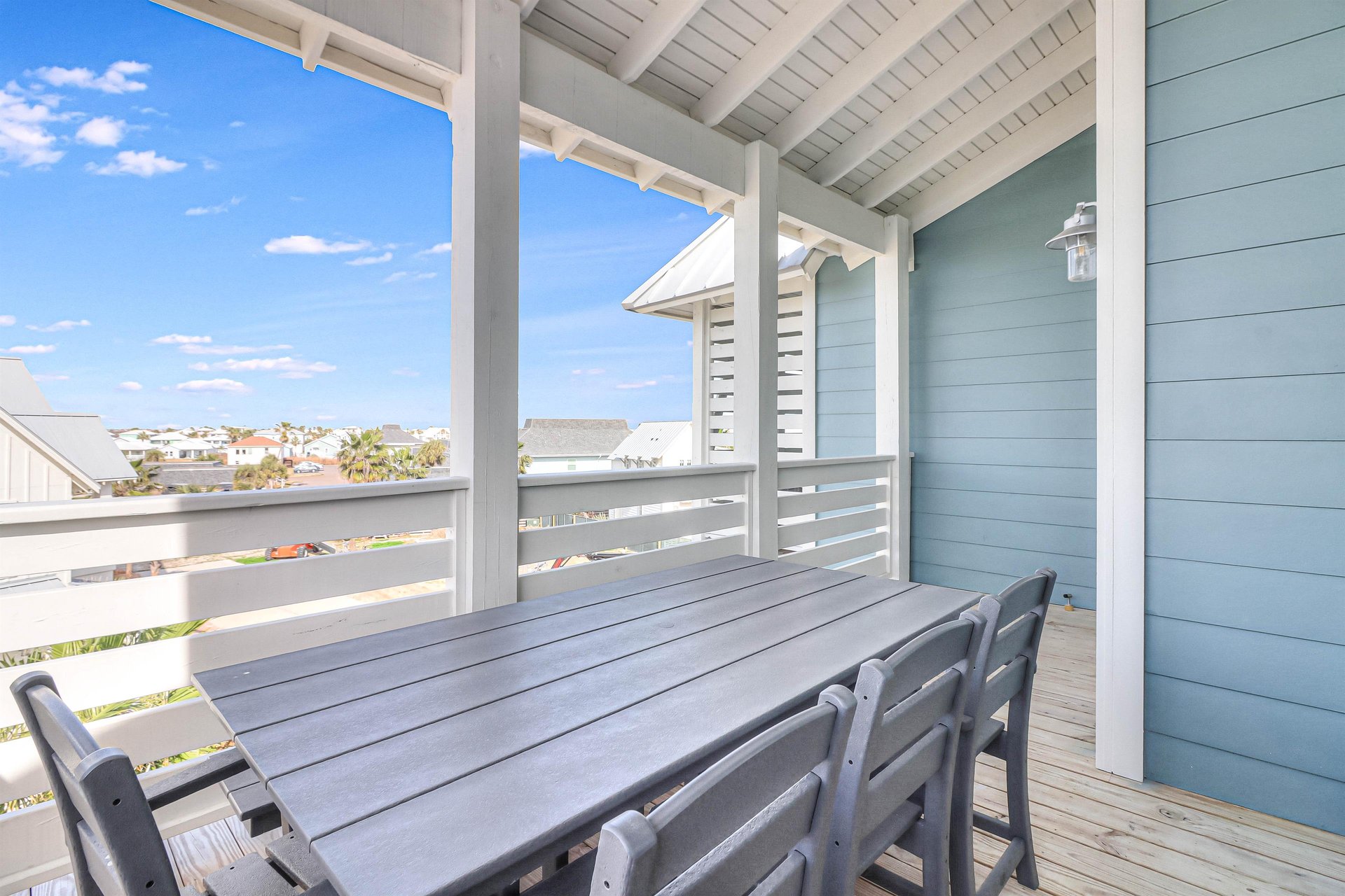 Side Balcony, 1st Floor