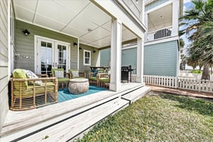 1st Floor, Back Porch
