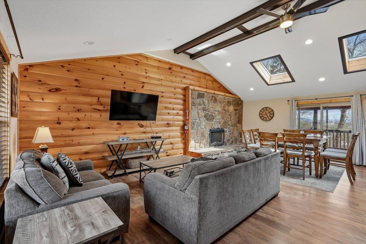 13Living Room