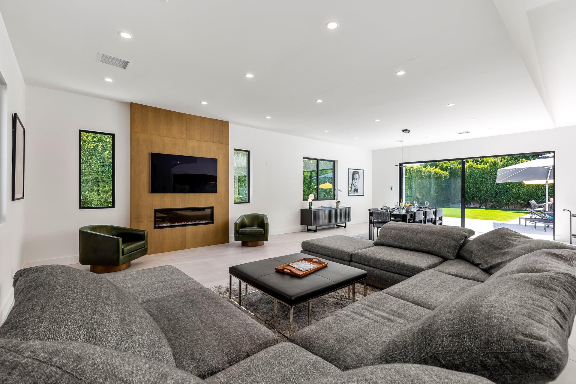 Spacious and relaxing living room