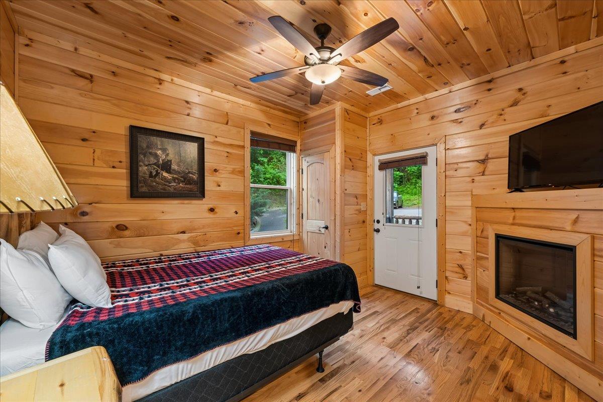 50Bedroom