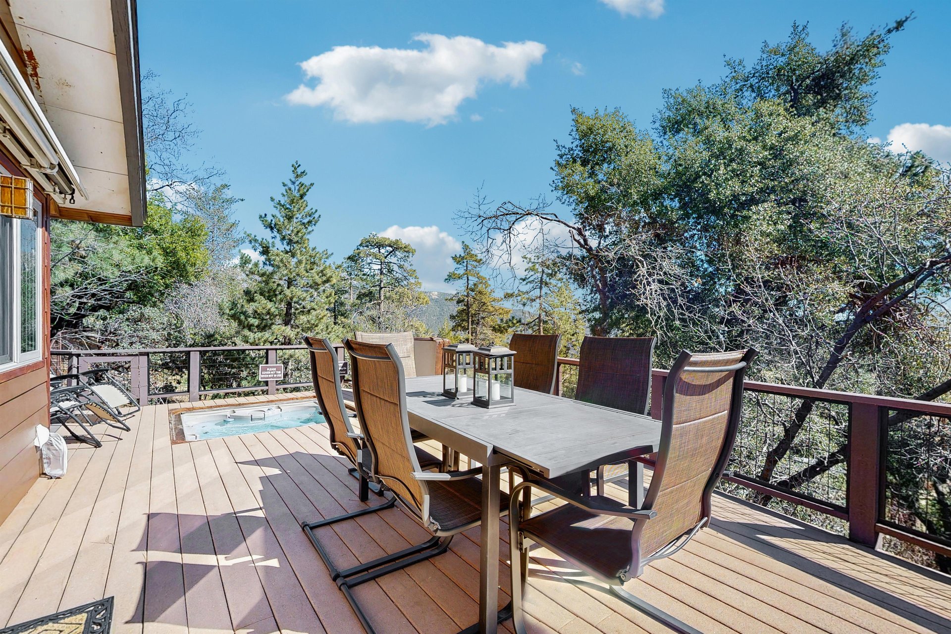 Outdoor dining for six.