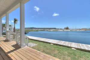 1st Floor Patio