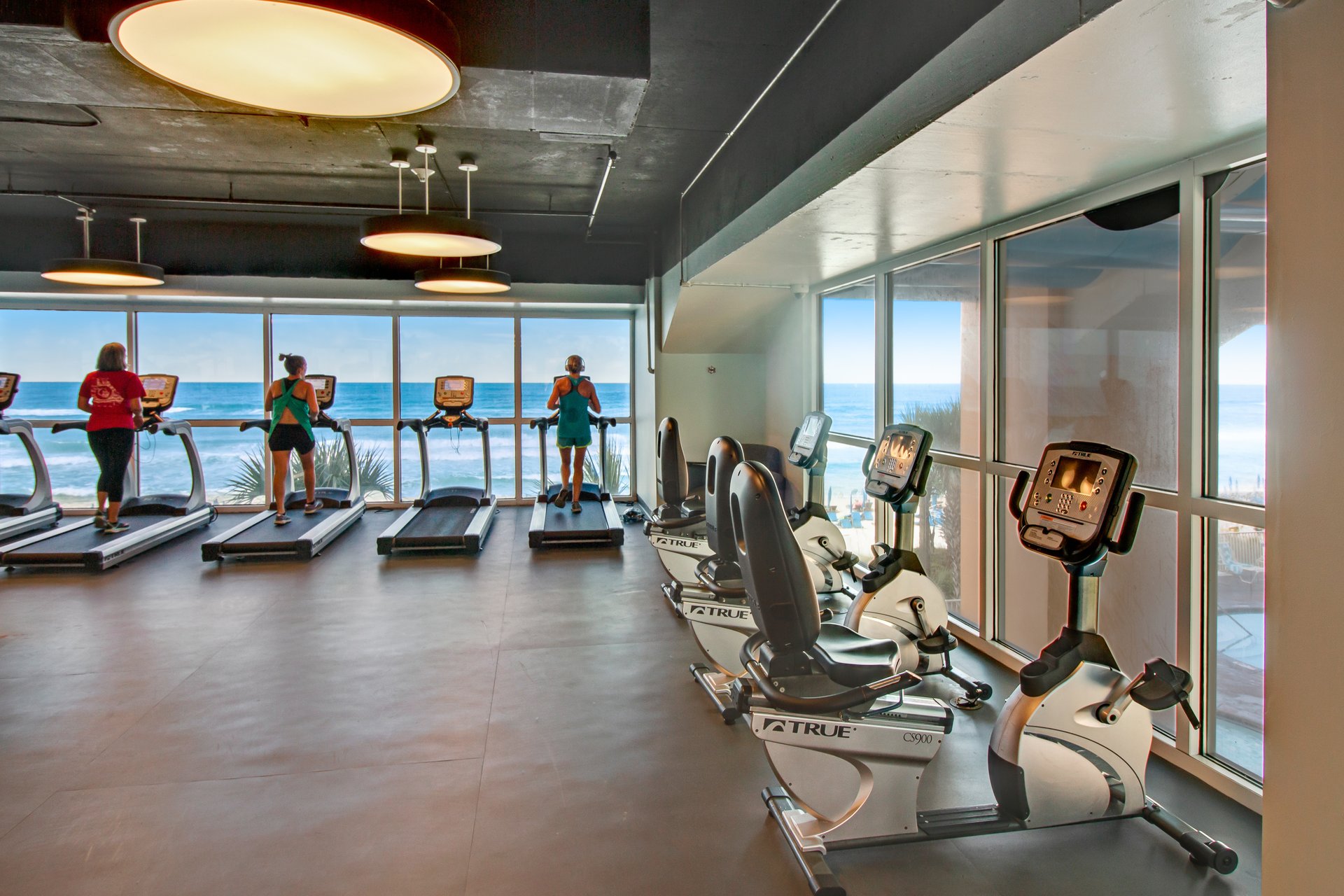 Splash Resort 1404W 27