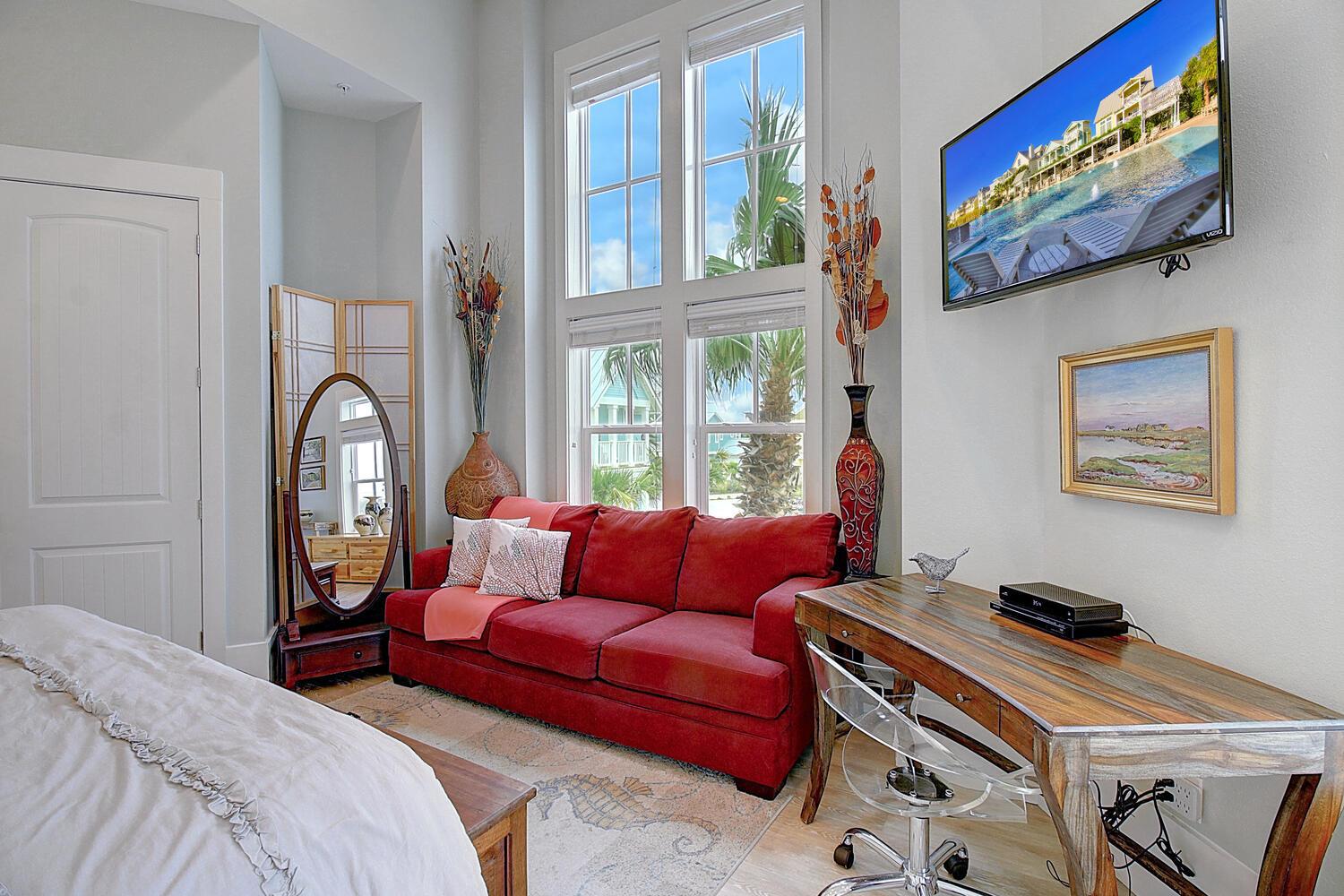 King Bedroom, 2nd Floor