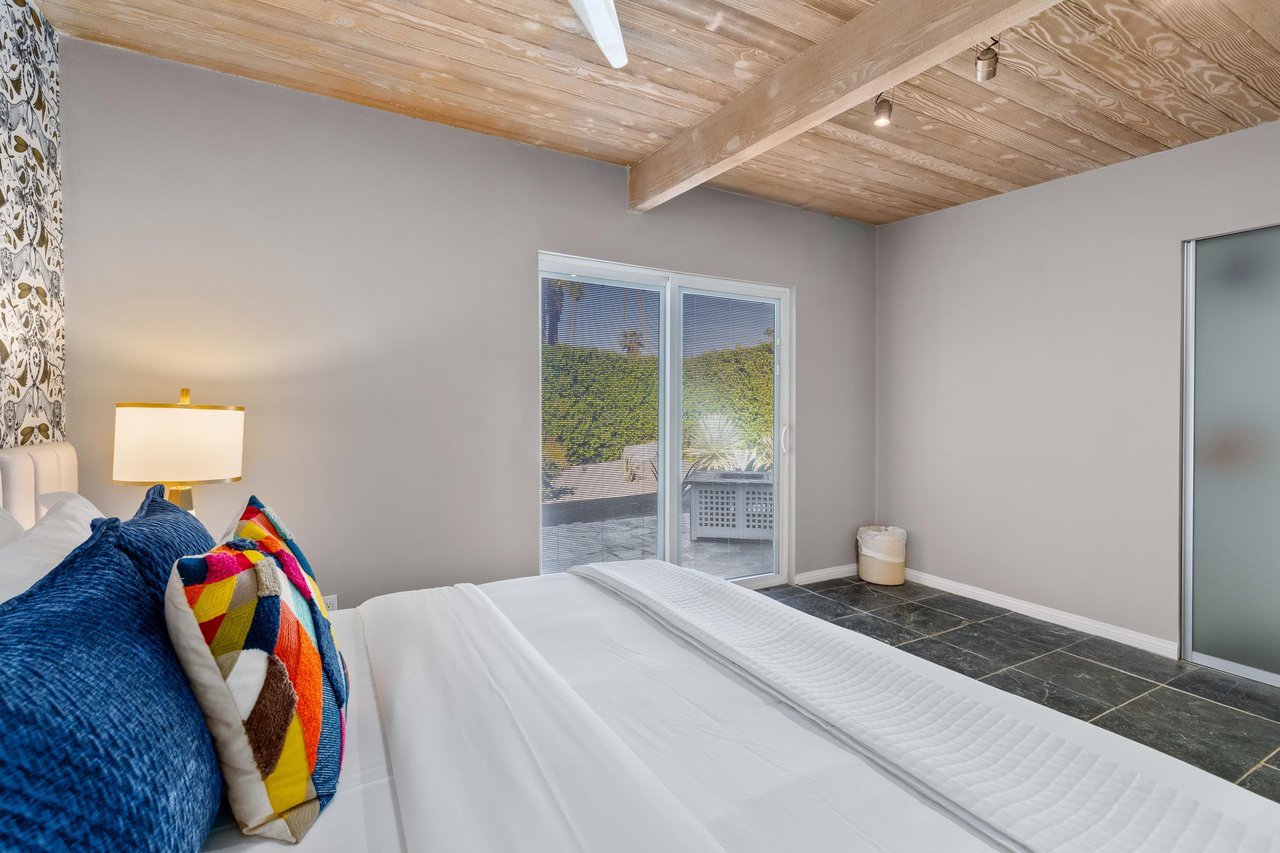 Guest bedroom