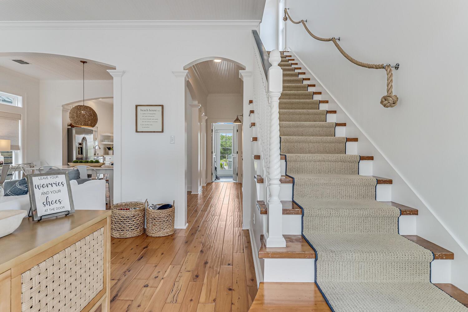 Entryway, 1st Floor