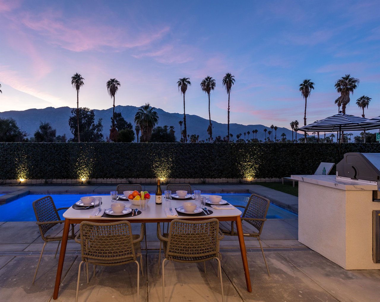 Dine under the setting sun