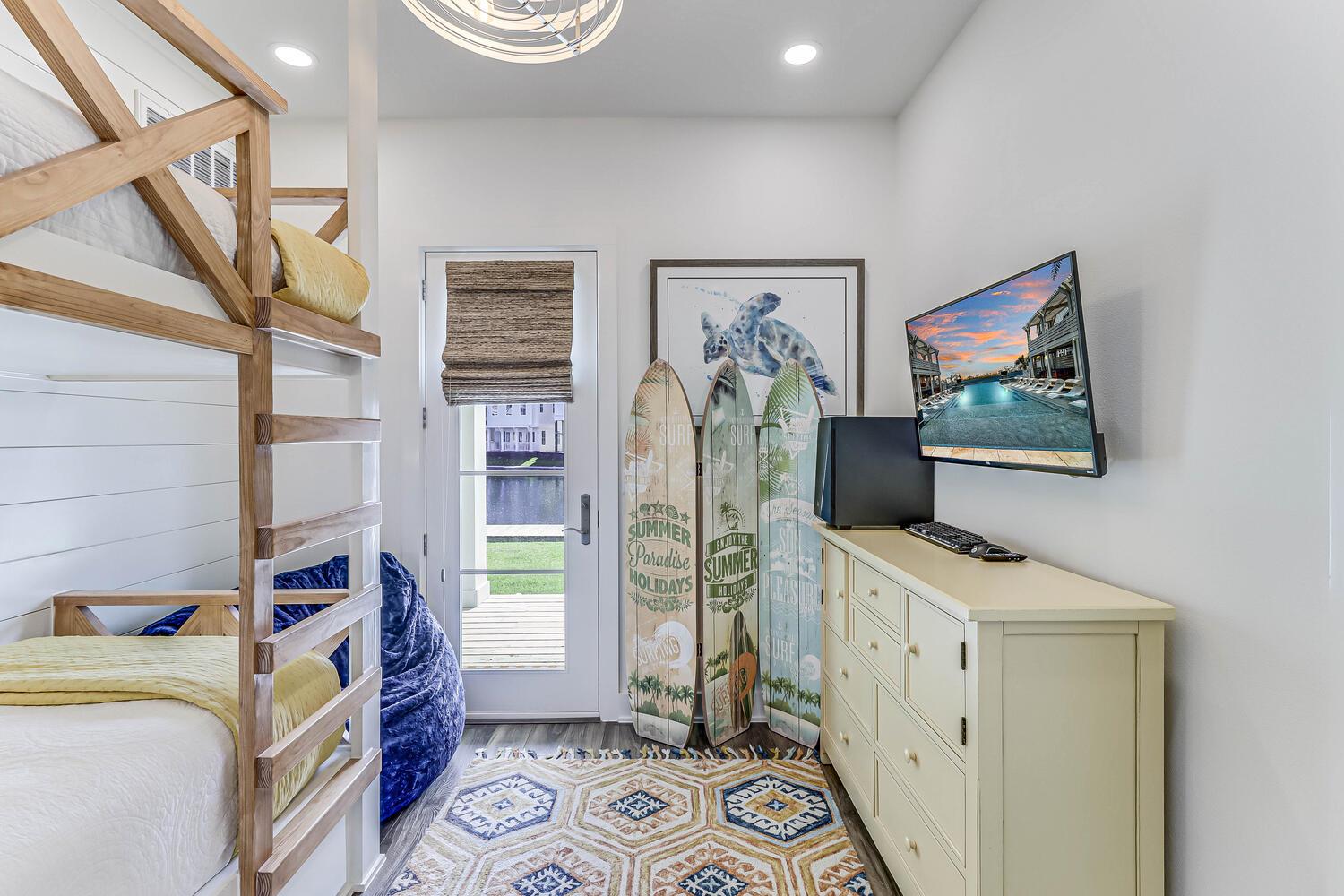 Open Bunk Area, 1st Floor