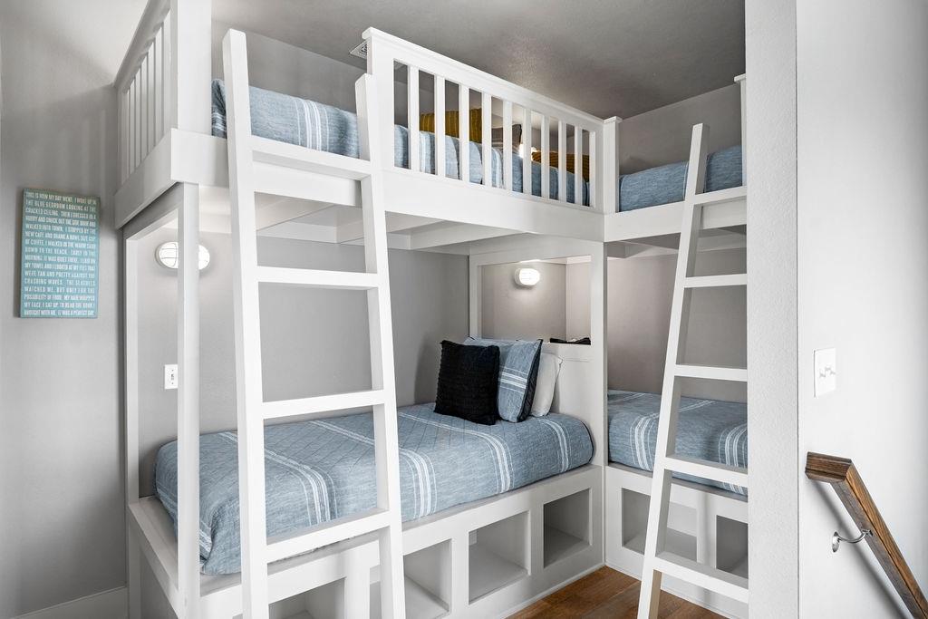 Bunk Tower, 3rd Floor