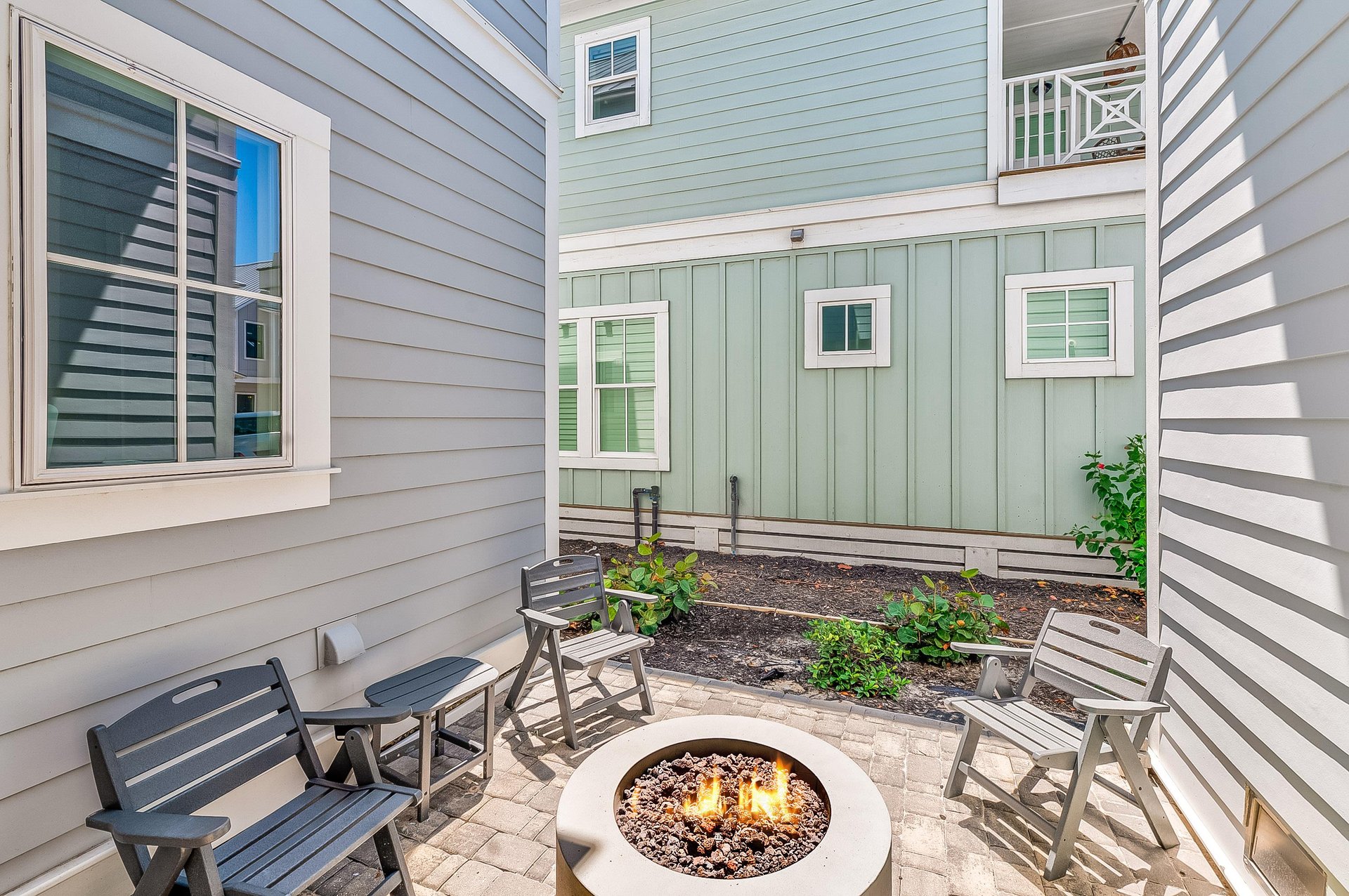 Private Fire Patio, 1st Floor