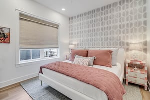 King Bedroom, 1st Floor