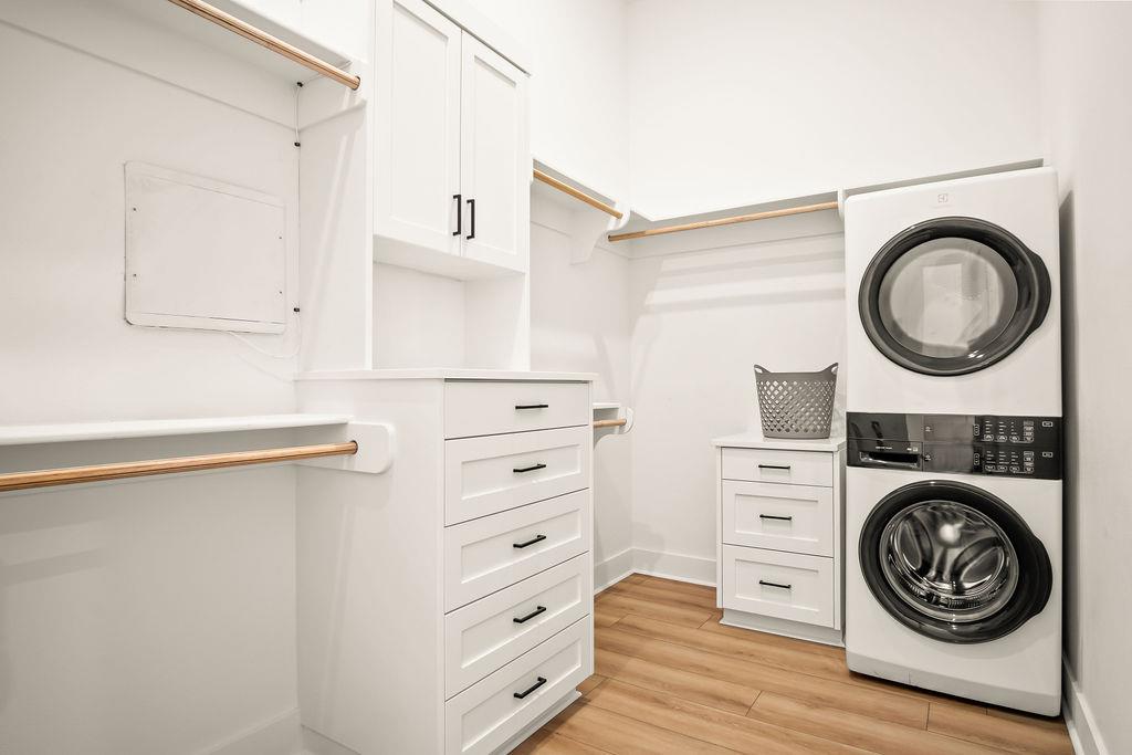 Primary King Bedroom Closet With WasherDryer, 2nd Floor