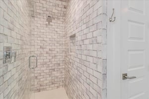 Stand Up Shower, 2nd Floor