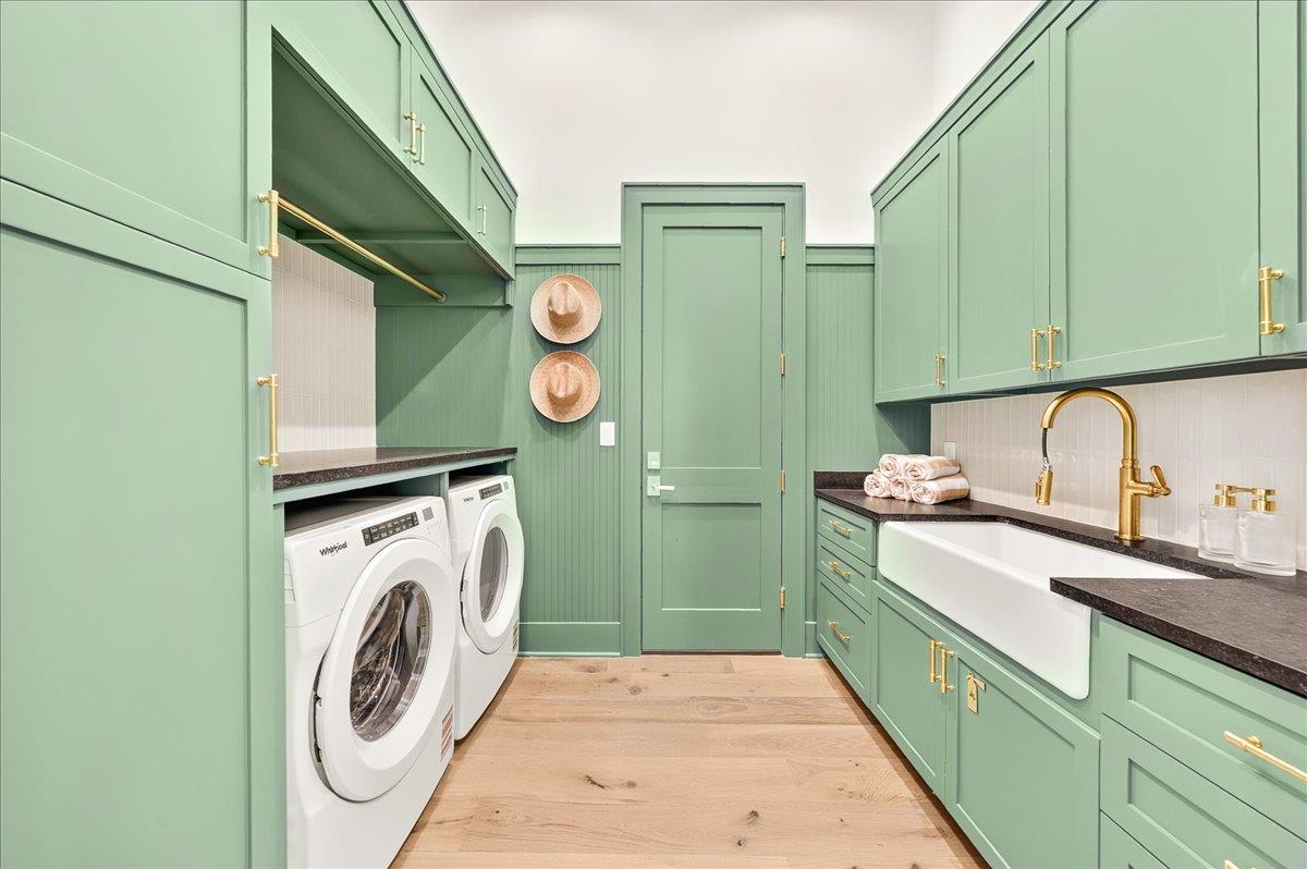1st Floor, Laundry Room