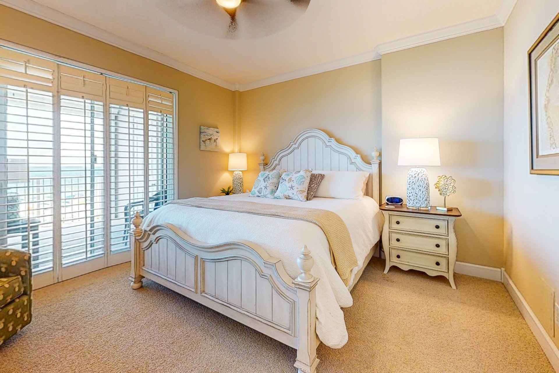 Regency Isle 305 12
