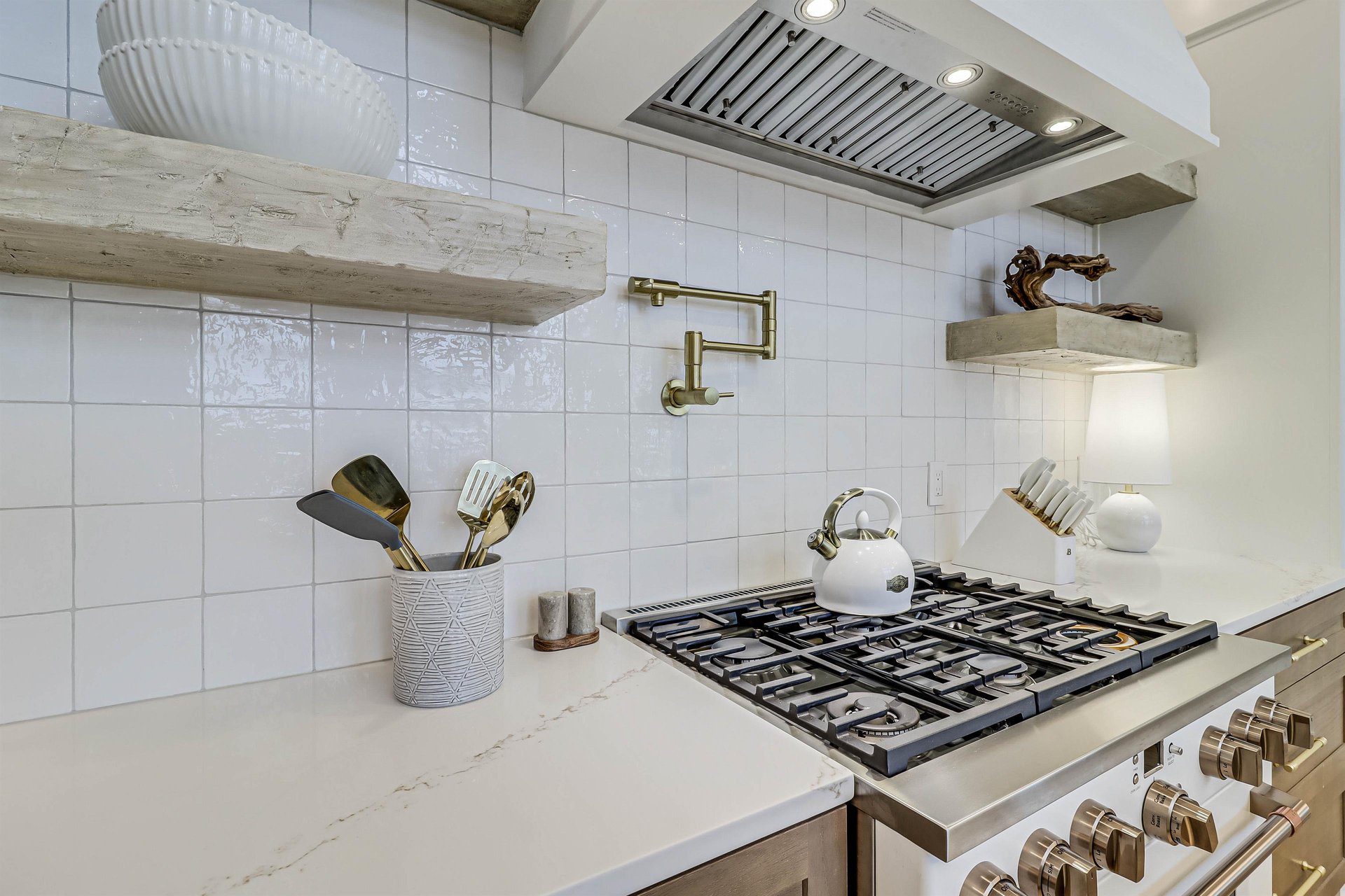 Gourmet Kitchen, 2nd Floor