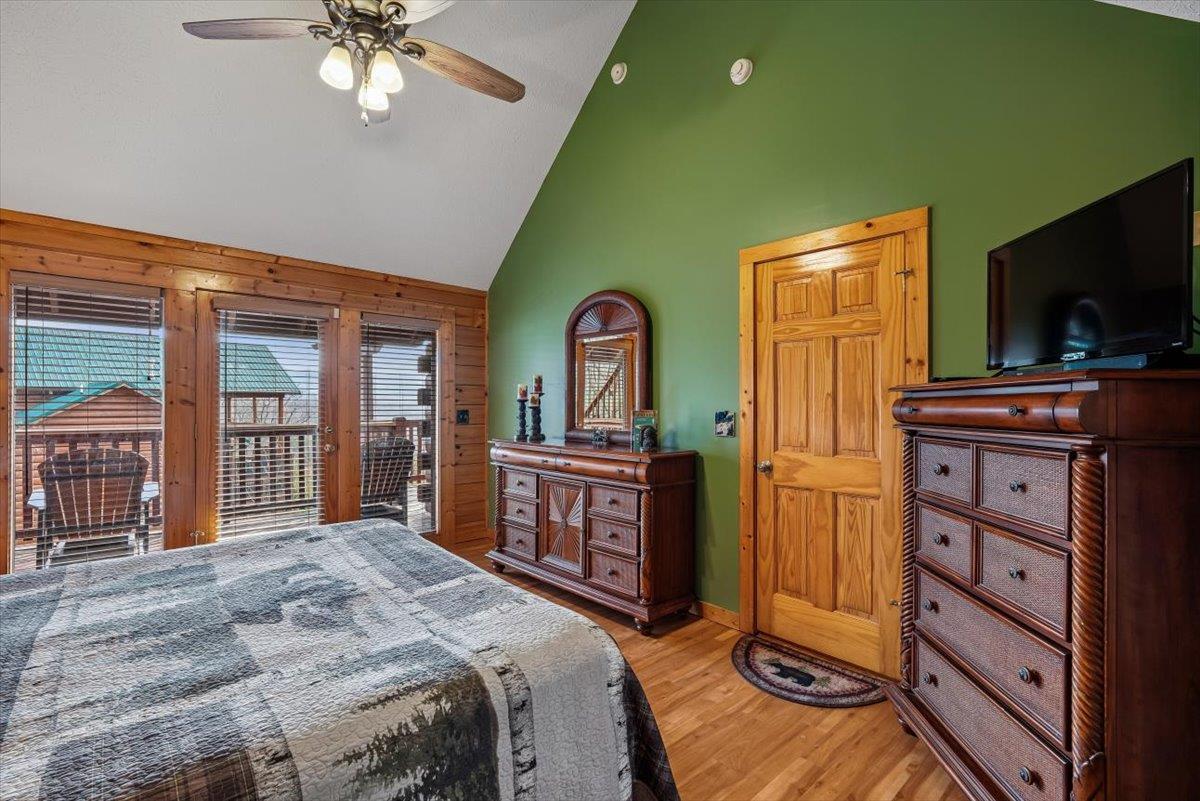 34Bedroom