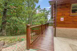 Outdoor ramp deck to cabin