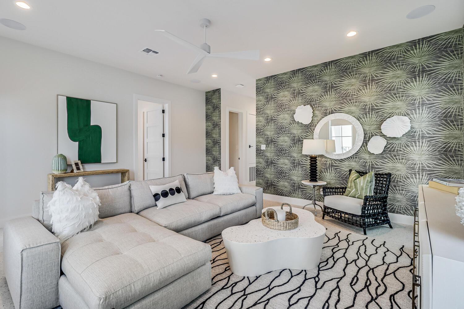 1st Floor Sitting Area