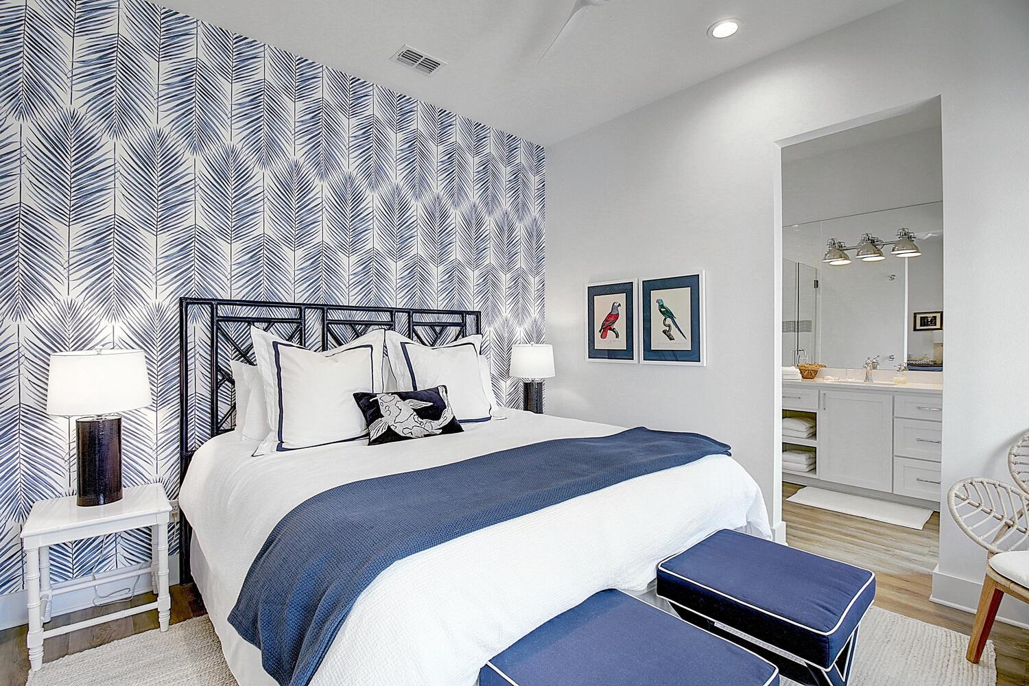 King Bedroom, 1st Floor