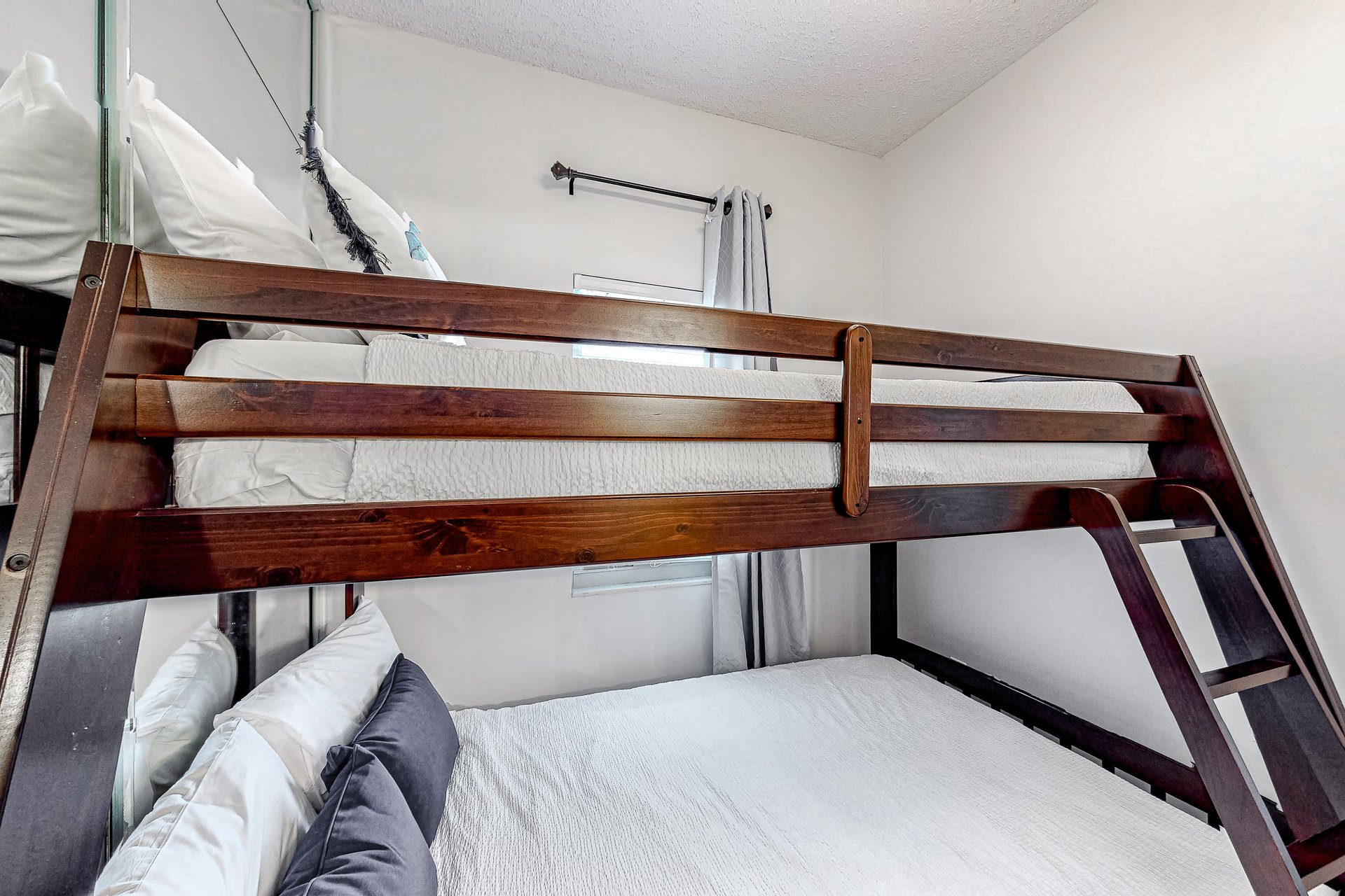 Sterling Sands 512 13