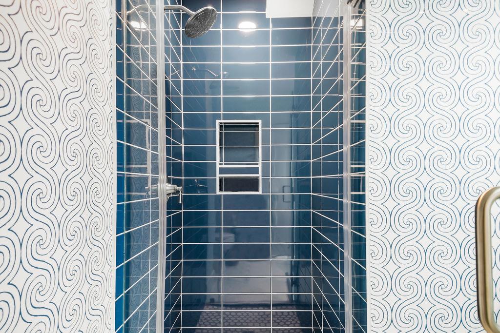 Shared Bathroom, 3rd Floor