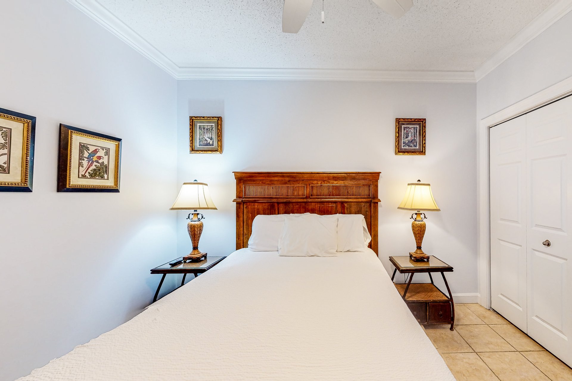 Boardwalk Condos, 906C 13