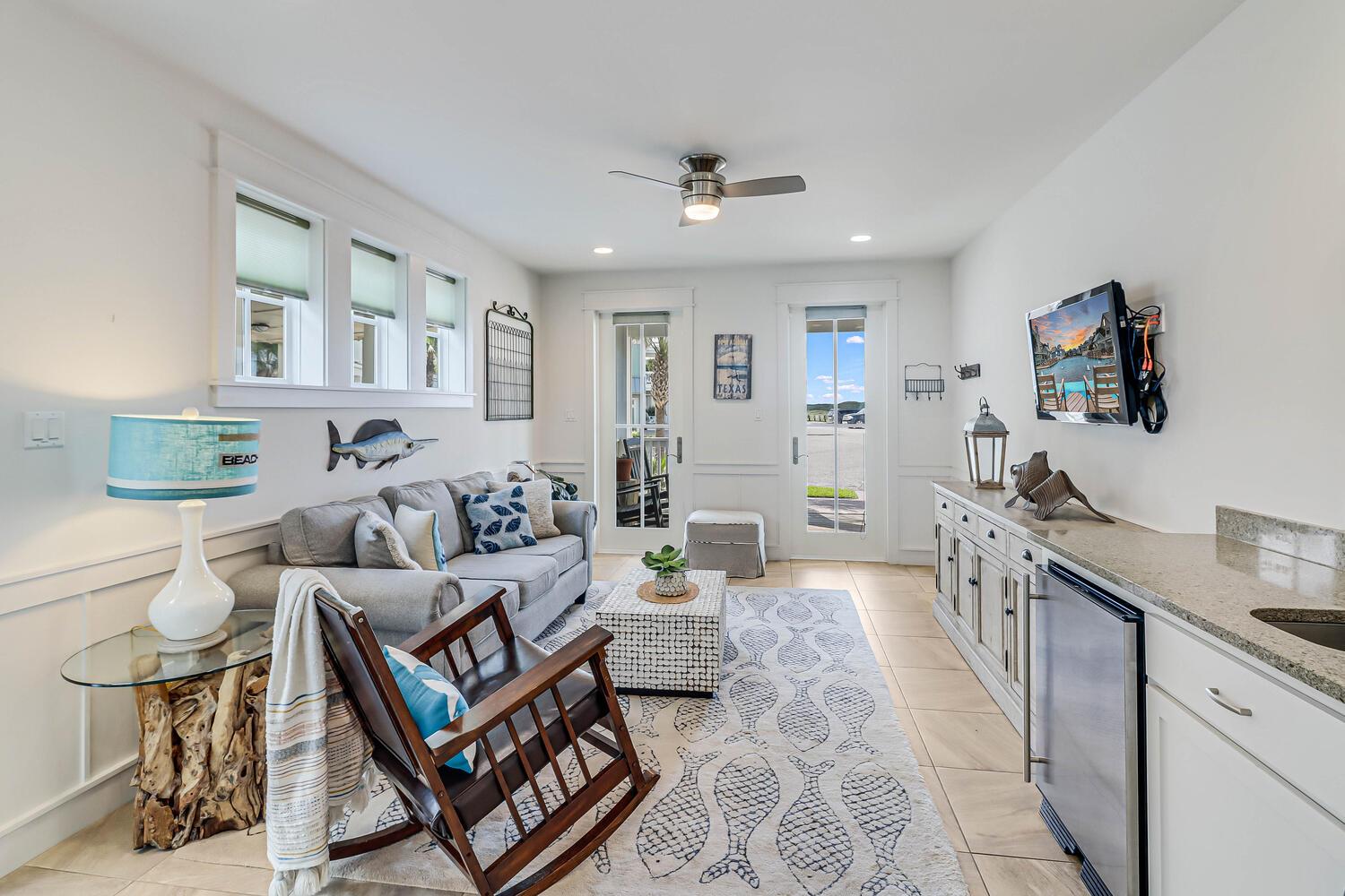 Living Area with Wet Bar, 1st Floor