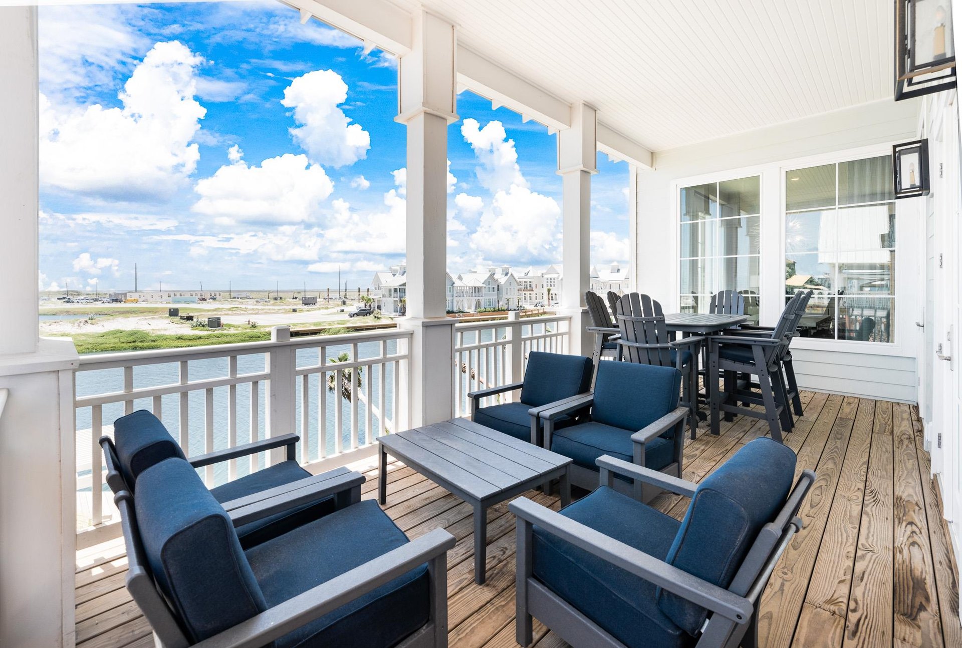 2nd Floor Balcony Seating