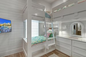 Bunk Bedroom, 1st Floor