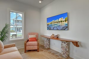 1st Floor Sitting Area