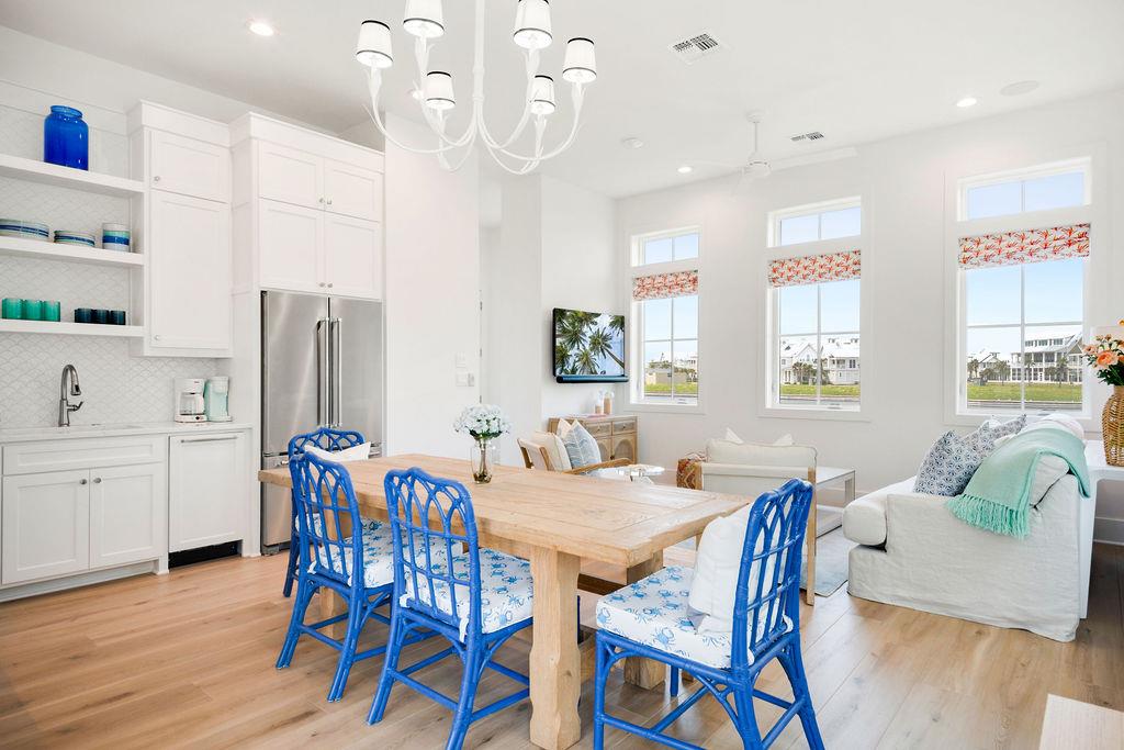 Main Living Area, 1st Floor