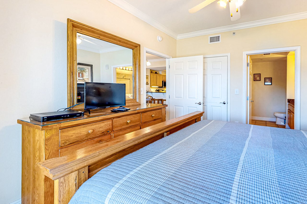 Crystal Tower 807 12