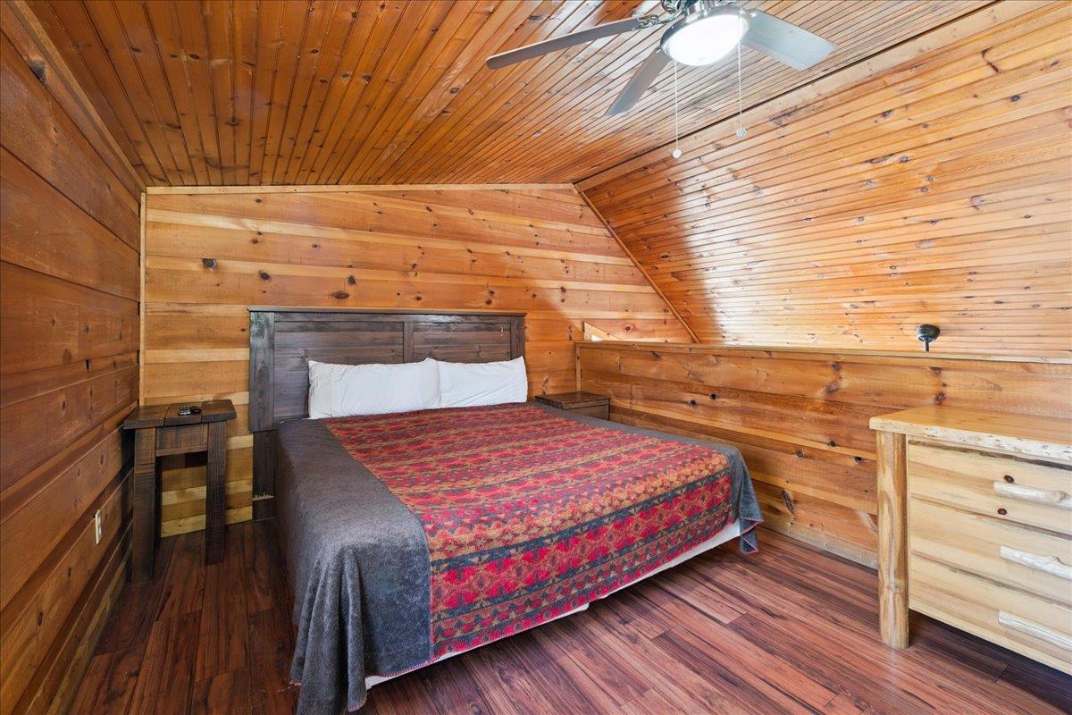 39Primary Bedroom