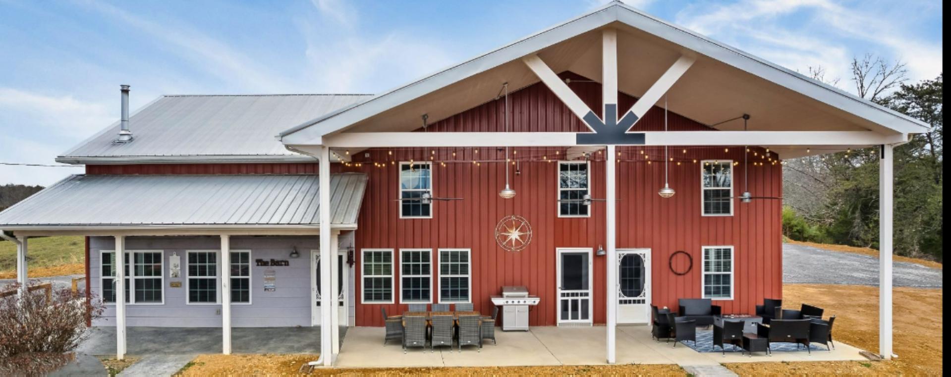 BigRedBarn_234807